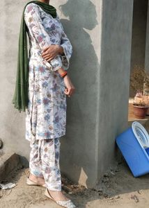 Floral Print Ethnic suit