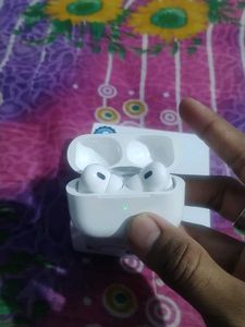 AirPods Pro 2nd Gen - USB-C Charging Case