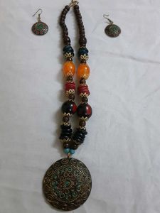 Necklace &amp; Earring Set