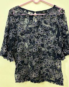 MAX Floral Lace Top