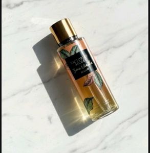 Victoria's Secret Bare Vanilla Noir Body Mist