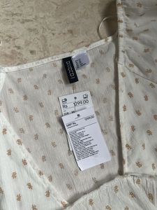 H&amp;m White Cute Top🤍🤍