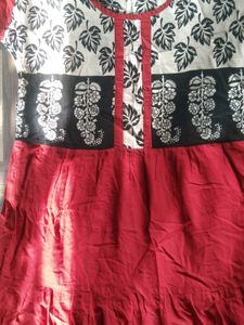 Red &amp; Black Leaf Print Dress