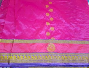 women&#39;s festival saree
