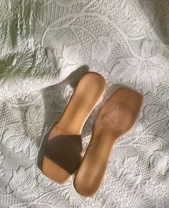 Minimalistic Glam Heels