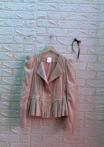 full high quality elegant Beige Jacket top 👜🕶️