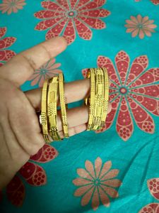 Gold-toned Bangle Set of 6