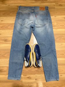 Levi’s Light Wash Denim Jeans