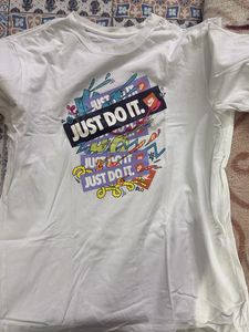 Nike T-shirts .
