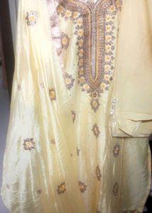 Bell Sleeves Suit