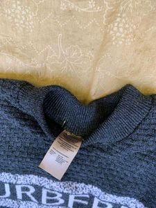 Burberry orignal Sweater