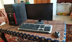 Complete Desktop Computer Set