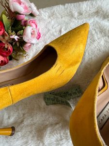 Final Discount🎉 Zara Pumps