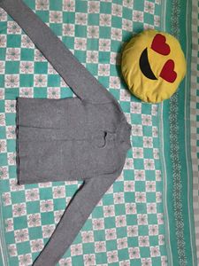 Elegant Grey Knit Sweater