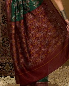 Floral Ikat Handloom Saree 🩷