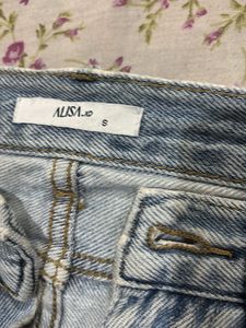 Light Wash Denim Jeans