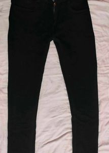 Black Skinny Fit Jeans – Brand New, Never Worn