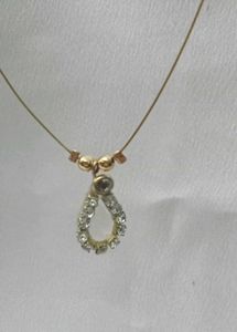Elegant Teardrop Pendant Necklace