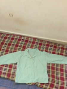 WoMen&#39;s Casual Shirt - Light Green