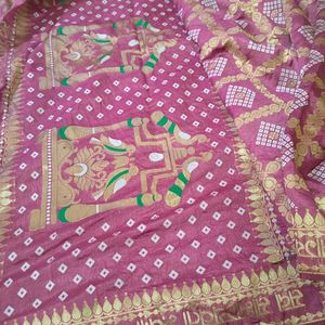 🩷 Zari Bandej Silk Saree