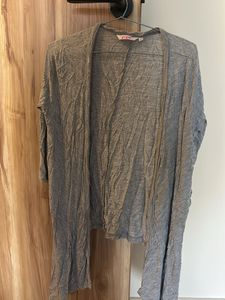 Grey shrug