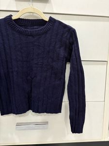 Women’s cropped sweater
