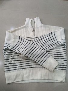 Savana White Sweatshirt