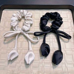 Tulip Scrunchie