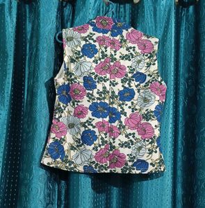 Floral Zip-Up Top