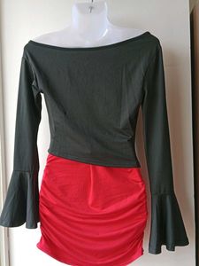 Asymmetric one shoulder flare sleeve top