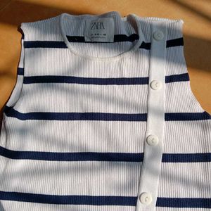 ZARA asymmetrical top/ classyy