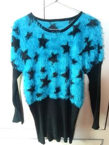 It's a partywear blue warm top 💙!