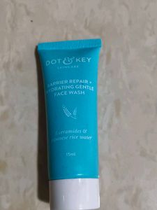 Dot & Key Face Wash