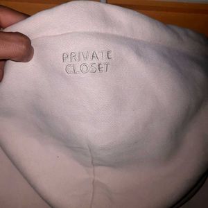 PRIVATE CLOSET HOODIE🤌🏽 FOR WOMEN (size -s to m)