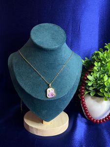 Floral Resin Pendant Necklace