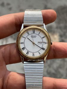 Seiko vintage Roman Dial Quartz Watch