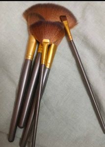 SET OF 23 🆕 MAKEUP BRUSHES