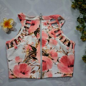 🌸 Floral Cutout Crop Top 🌸
