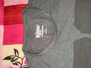 2 Tshirt L Size