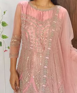 Royal looking Pink Ethnic Gown