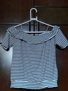 H&amp;M Crop Top
