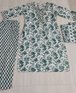Floral Kurta Set With Pants And Dupatta