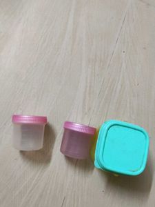 Water bottle, plates