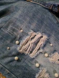 Ripped Jeans with Pearls