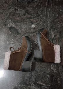 Footwear latest casual boots for girls and women
