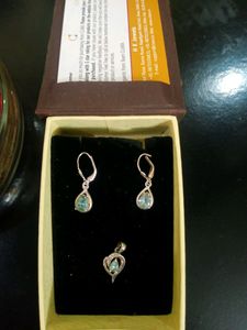 Pure Silver Hoops Style Ear Rings Wid Pendants