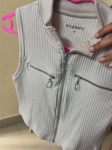 Ribbed Zip-Up Crop Top