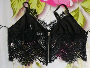 (1106)Black Lace Bralette with Zipper