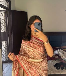 Elegant Red & Beige Patterned Saree