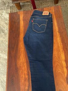 Levi&#39;s Dark Wash Jeans